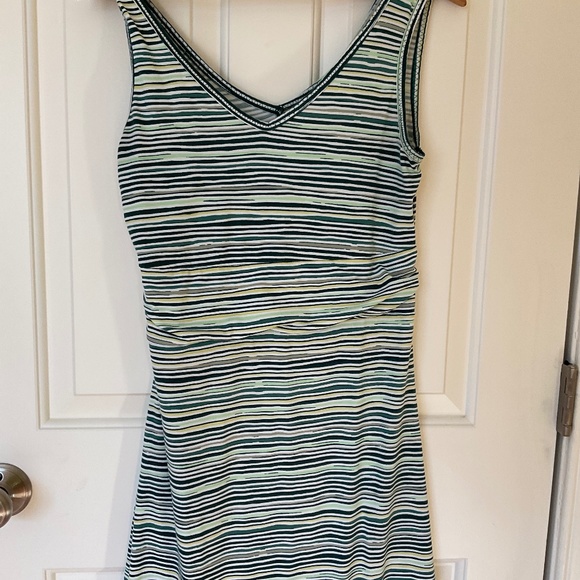Title Nine Women Small Green Stripe Active Dress - Picture 1 of 6